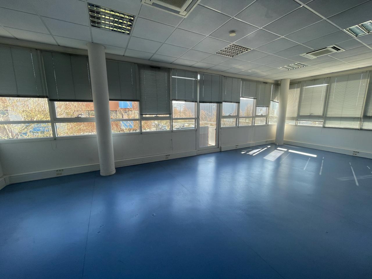 Bureau Rennes 450m² Location bureau Rennes Ille-et-Vilaine OLBUR2315161 6